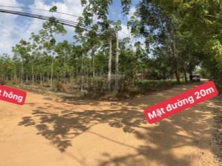 Bán đất vị trí đẹp  lô góc vuông 2 mặt tiền