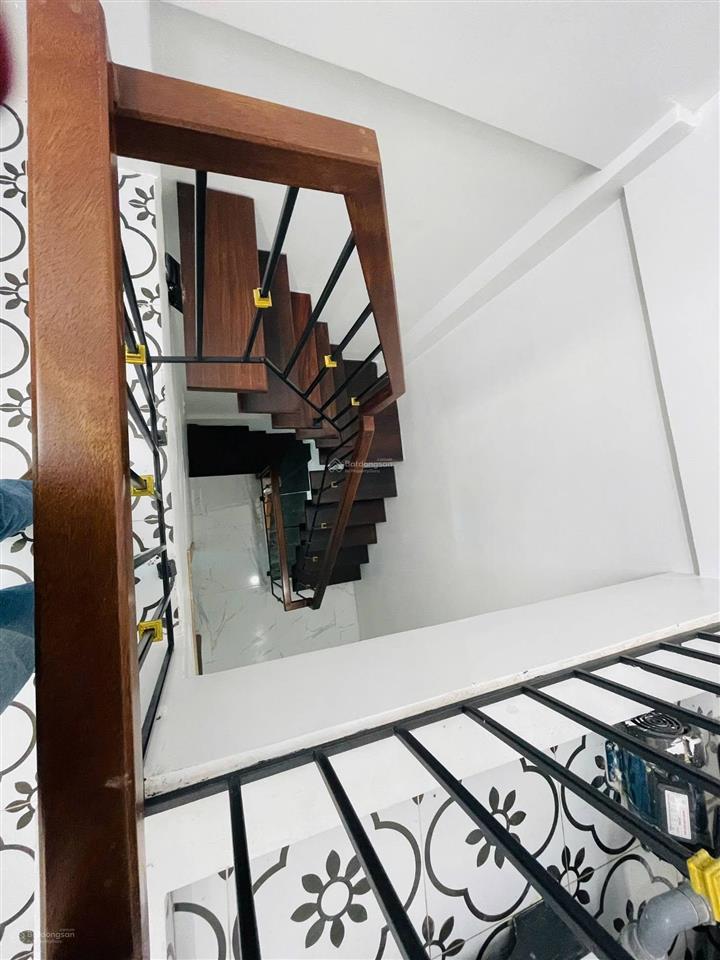 Dưới 5 tỷ sở hữu nhà 5 tầng mới tinh trung tâm đống đa ngõ tiến bộ, khâm thiên