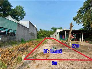 Dt 135m2/680tr. đ. chùa đá, trảng bàng. cách ngân hàng agribank 200m di chuyển. sổ hồng riêng