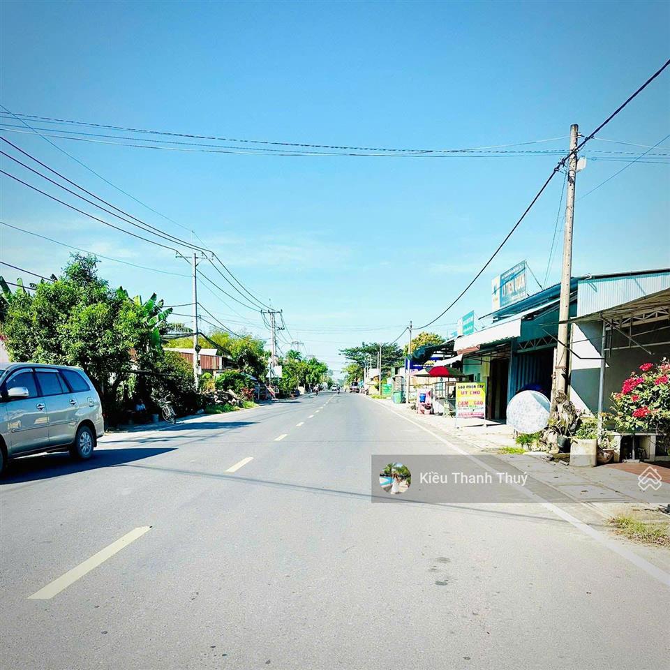 Dt 135m2/680tr. đ. chùa đá, trảng bàng. cách ngân hàng agribank 200m di chuyển. sổ hồng riêng