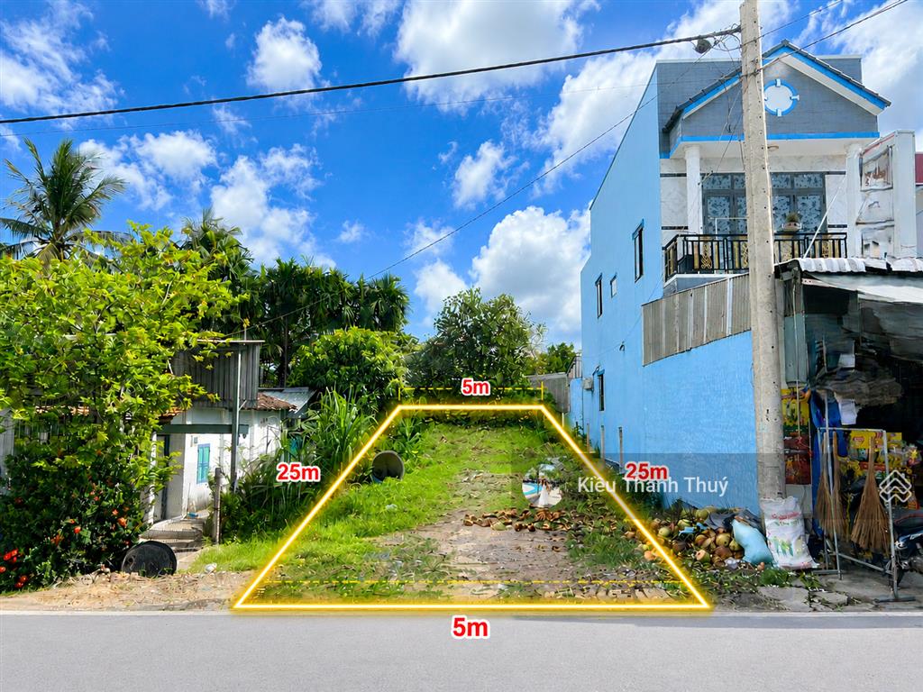 125m2/1,3 tỷ. đường trần văn chẩm, tân thông hội. cách chợ việt kiều 500m di chuyển. shr