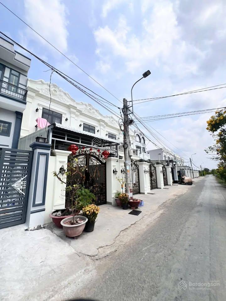 Chỉ 2,2 tỷ  nhà tại bà triệu  5x16 = 80m²  sổ hồng riêng