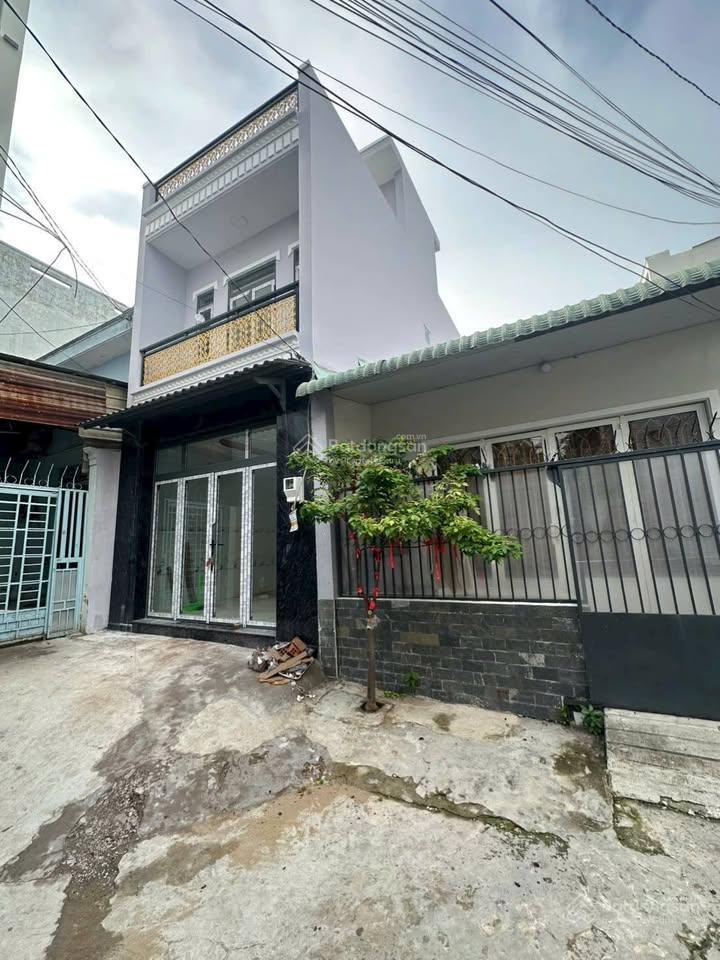 Bán nhà tại đường gia huỳnh, 5x26, chỉ 900 triệu, sổ hồng riêng