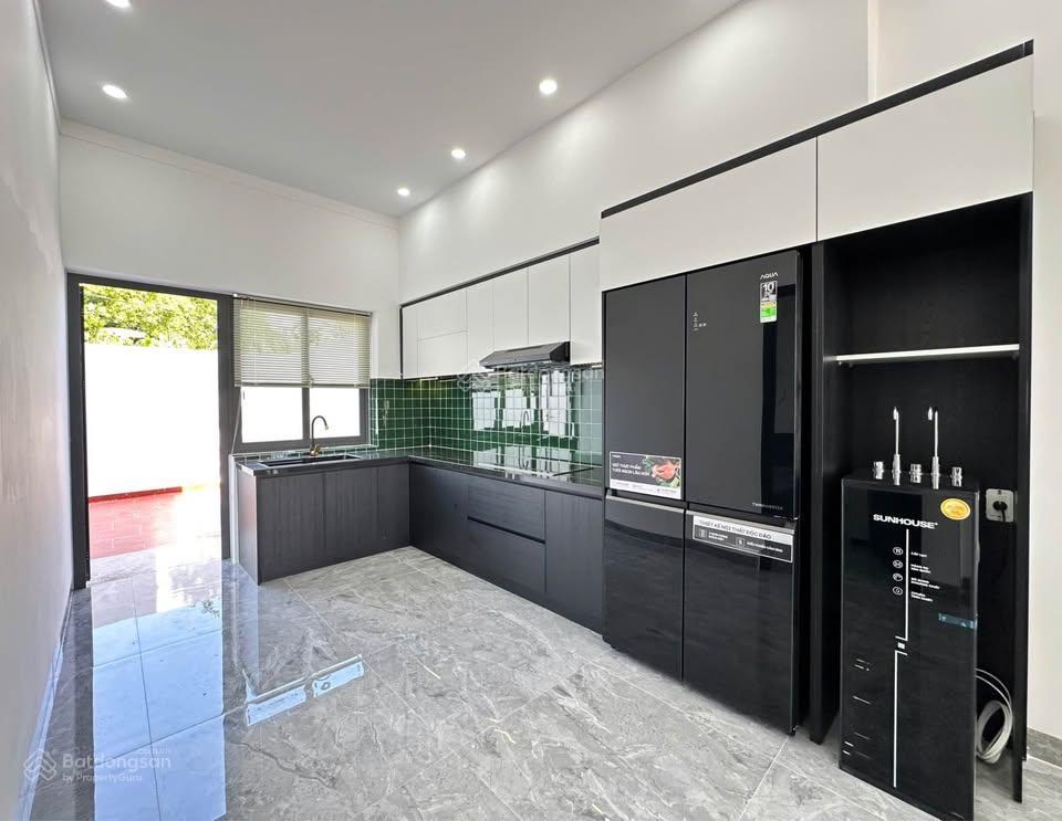 Nhà mới tinh giá ngộp tại nguyễn văn ni, 1,65 tỷ, 5x30, sổ riêng