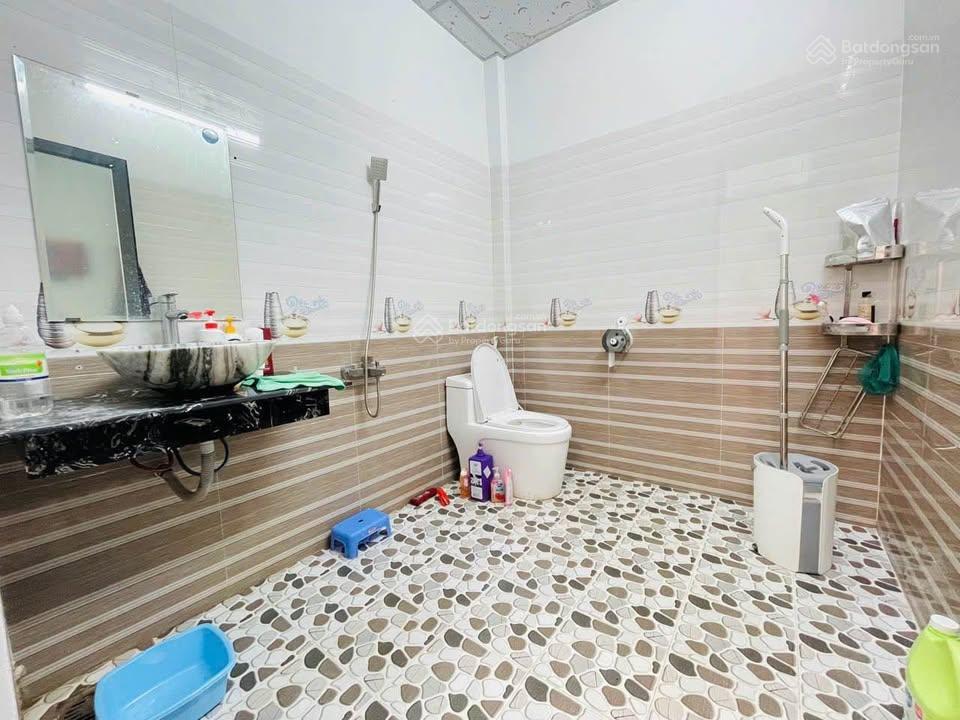 Nhà kiên cố, cao ráo, 5x26 131m2, hồ văn tắng, 900 triệu, hỗ trợ vay 3 bên, sổ hồng riêng