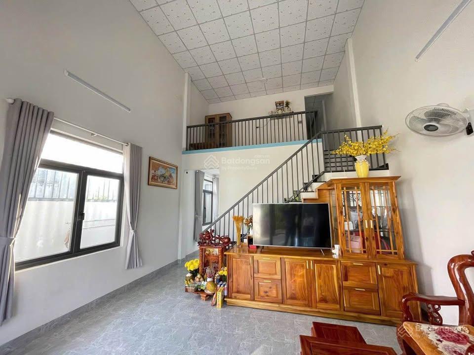 Nhà kiên cố, cao ráo, 5x26 131m2, hồ văn tắng, 900 triệu, hỗ trợ vay 3 bên, sổ hồng riêng