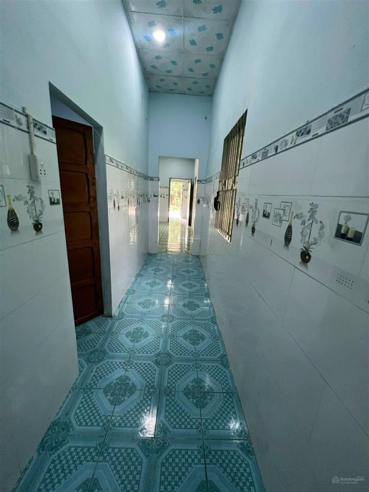 Ngộp! bán nhà tại suối lội gần thpt tân thông hội, dt 5x30 150m2, 980 triệu, sổ riêng