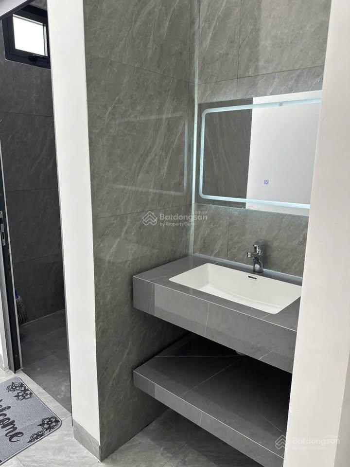 Ngộp ngân hàng!cần bán gấp nhà tại nguyễn thị lắng 5x32 160m2, 890 triệu, sổ riêng, kiên cố cao ráo