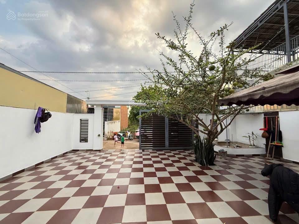 Ngay cầu vượt củ chi! bán gấp nhà 9x31m 298m2 1 sẹc tỉnh lộ 8, chỉ 980 triệu, sổ hồng riêng