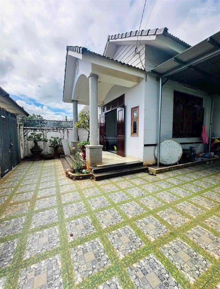 Bán nhanh gọn nhà rộng 15x33m, 500m2, 2pn, sân vườn rộng, hồ văn tắng, sổ riêng