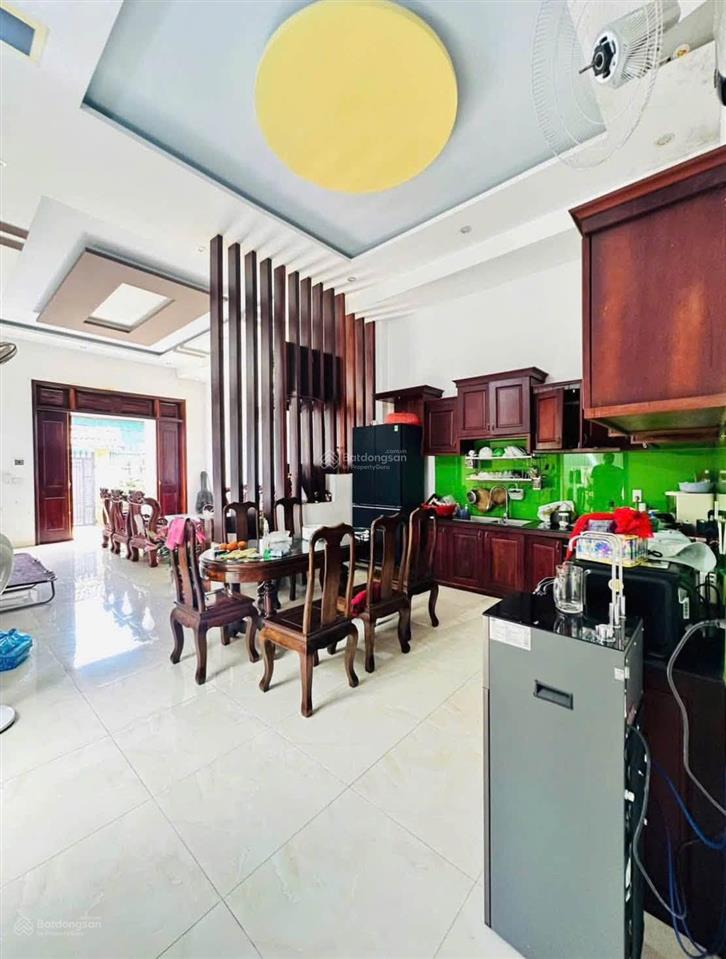 Bán nhanh gọn nhà rộng 15x33m, 500m2, 2pn, sân vườn rộng, hồ văn tắng, sổ riêng