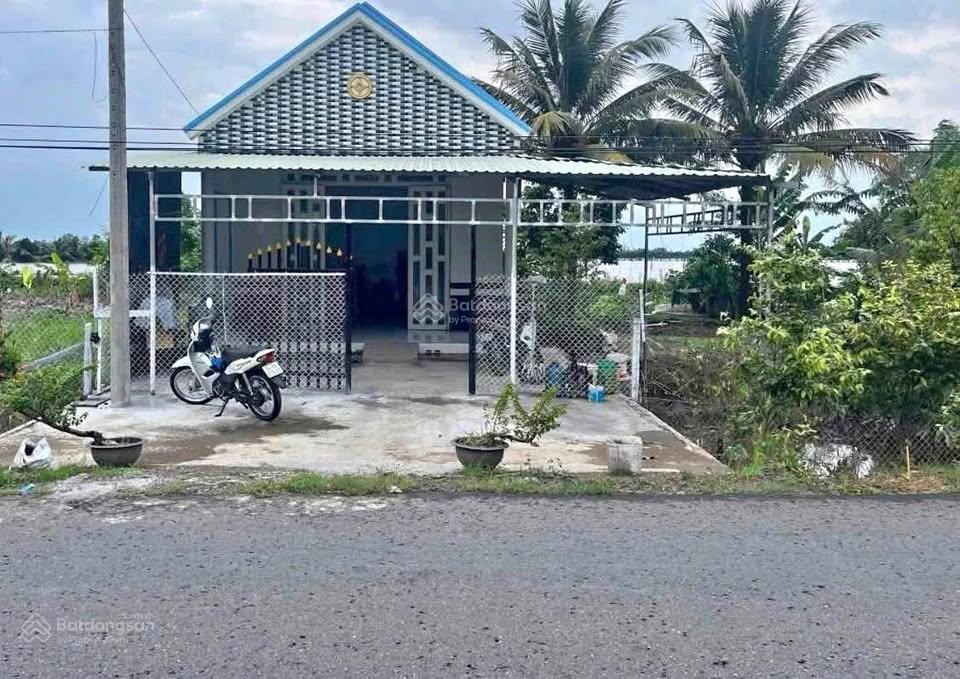 Tân phú trung, nhà cũ 5x26 131,3m2, đường xe tải, giá 950 triệu, sổ hồng riêng