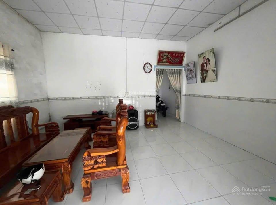 Tân phú trung, nhà cũ 5x26 131,3m2, đường xe tải, giá 950 triệu, sổ hồng riêng