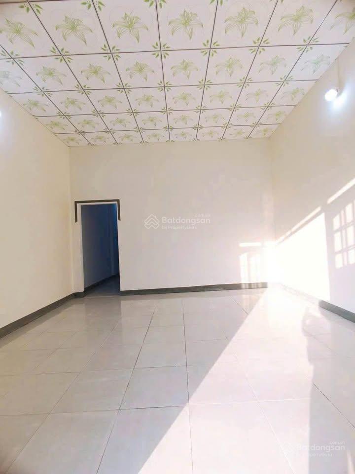 Xã tân thông hội, nhà kiên cố, điện nước đầy đủ, 150m2 (5x30), 950 triệu, sổ riêng