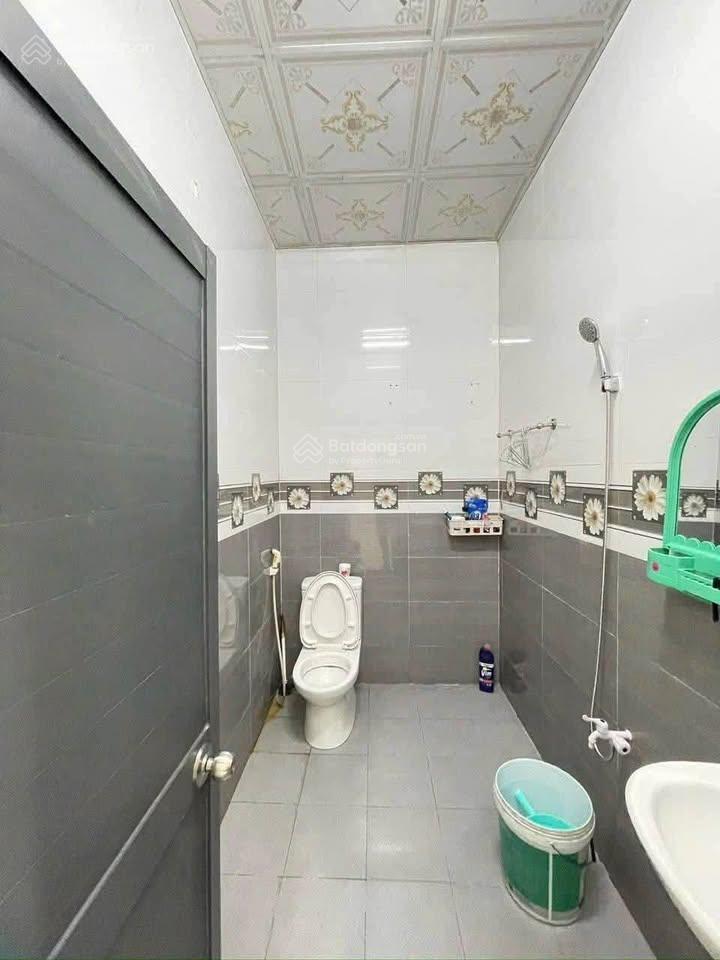Xã tân thông hội, nhà cấp 4 180m2 (5x30)m, sổ riêng, điện nước đầy đủ