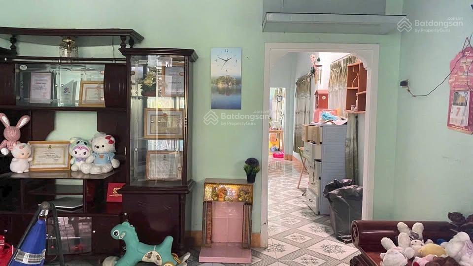 Ngay bệnh viện xuyên á, nhà 159m2 (5x32), 990 triệu, sổ riêng, kiên cố, 2 phòng ngủ, rộng rãi