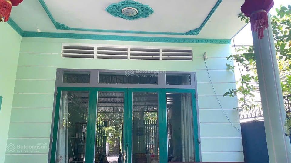 Ngay bệnh viện xuyên á, nhà 159m2 (5x32), 990 triệu, sổ riêng, kiên cố, 2 phòng ngủ, rộng rãi