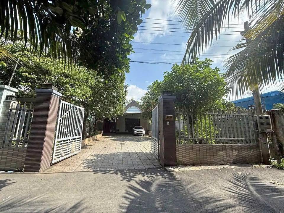 Sát bv xuyên á, nhà sân vườn 500m2 (16x31), 1,28 tỷ, rộng rãi, thoáng mát, sổ riêng