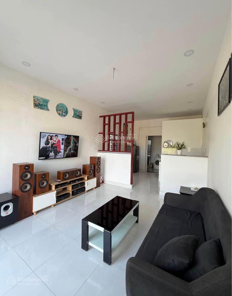 Kế bên vinhomes hóc môn, bán nhà sân vườn 600m2 (12x49m), 1,1 tỷ, sổ hồng riêng
