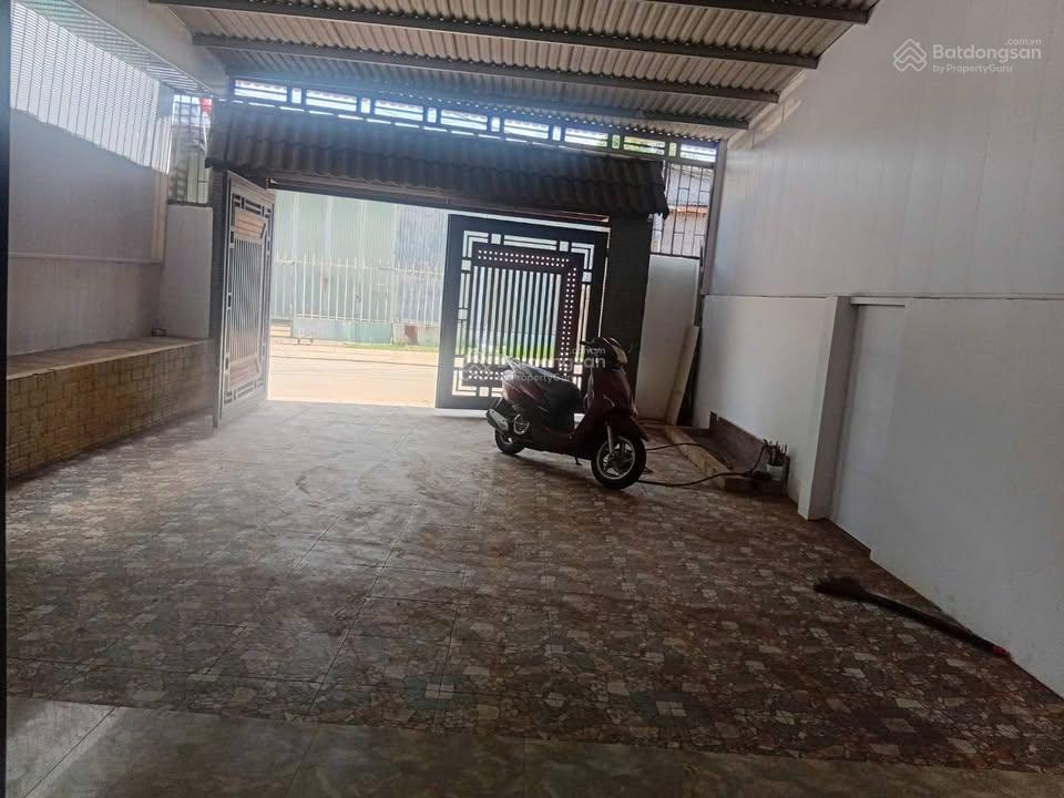 Chỉ 960 triệu  nhà kế bên vinhomes hóc môn 100m2 hồ văn tắng, sổ hồng riêng