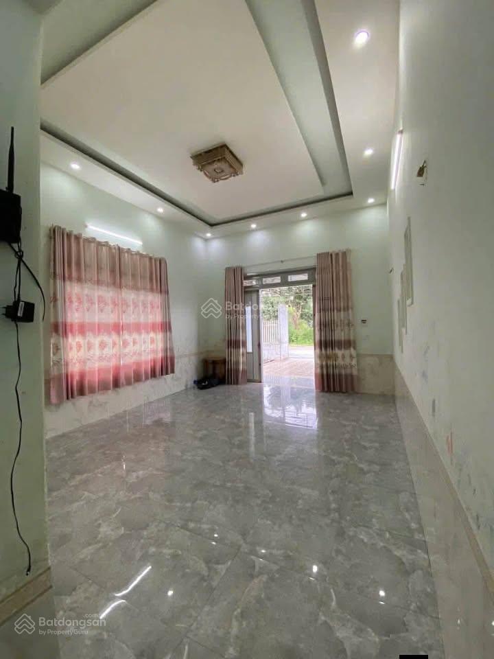 Chỉ 960 triệu  nhà kế bên vinhomes hóc môn 100m2 hồ văn tắng, sổ hồng riêng