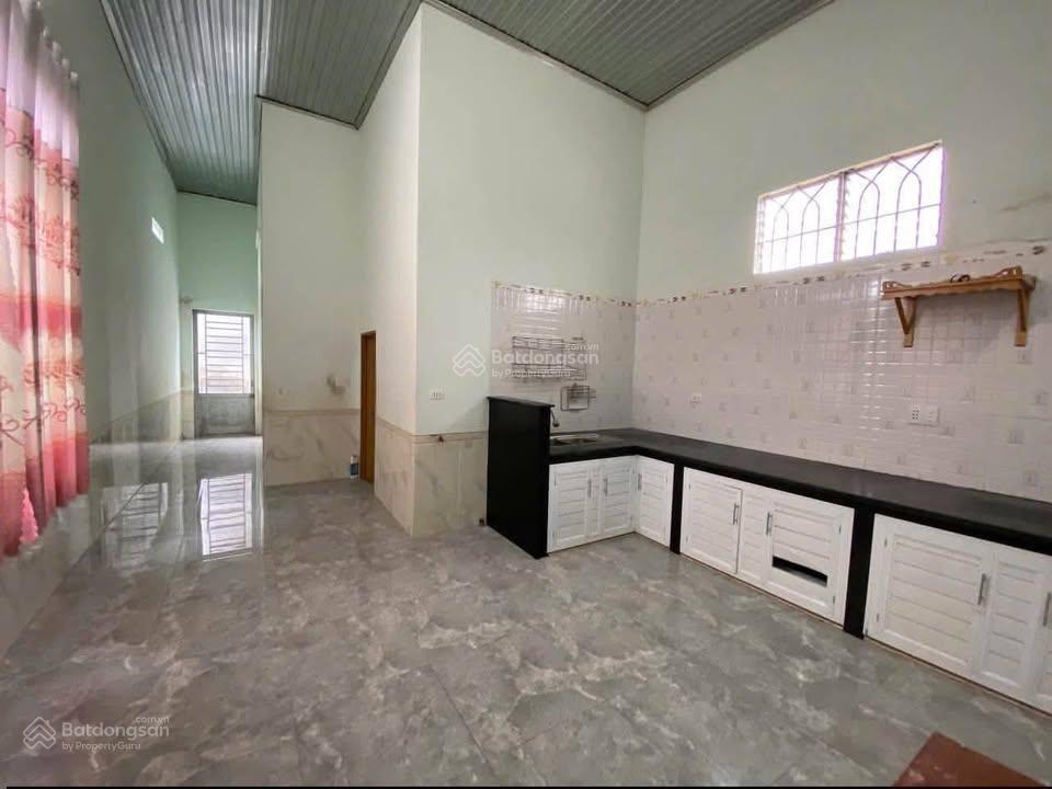 Chỉ 960 triệu  nhà kế bên vinhomes hóc môn 100m2 hồ văn tắng, sổ hồng riêng
