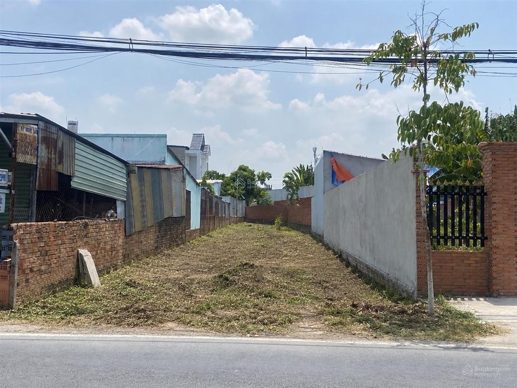 Trung tâm thị trấn củ chi  đất thổ cư 1 sẹc tỉnh lộ 8, 100m2, 880 triệu, sổ hồng riêng
