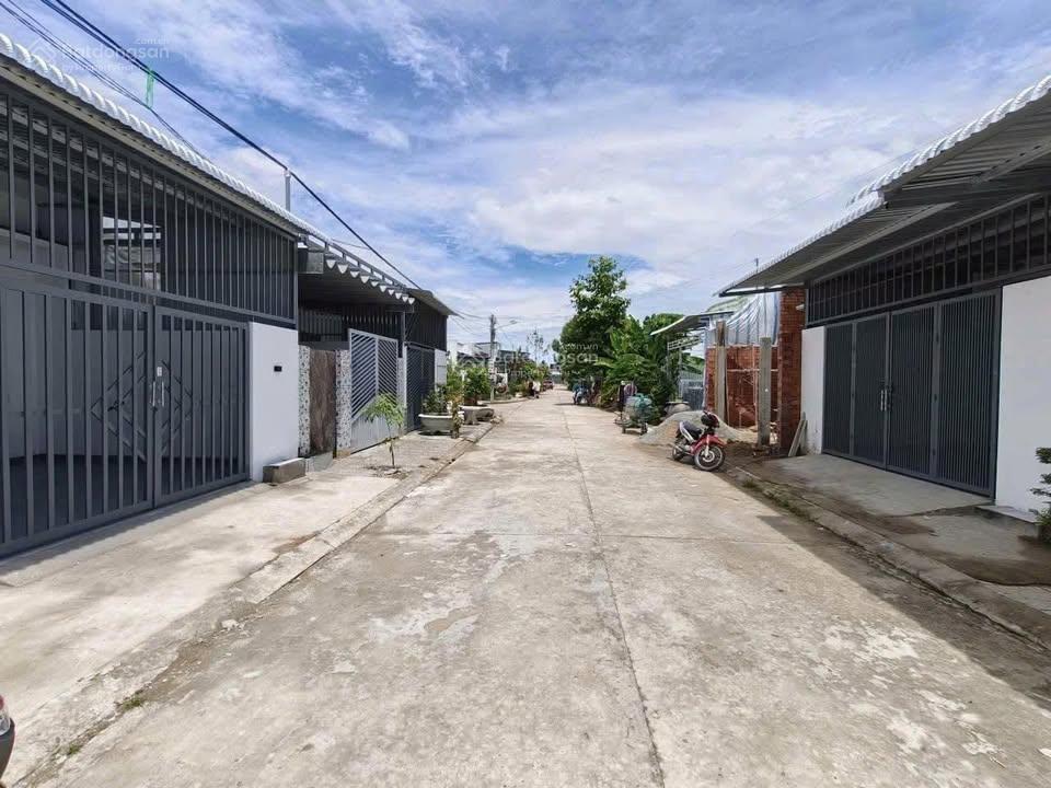 Nhà 153m2 = 6m x 25m đ. nguyễn thị lắng, xã tân phú trung củ chi