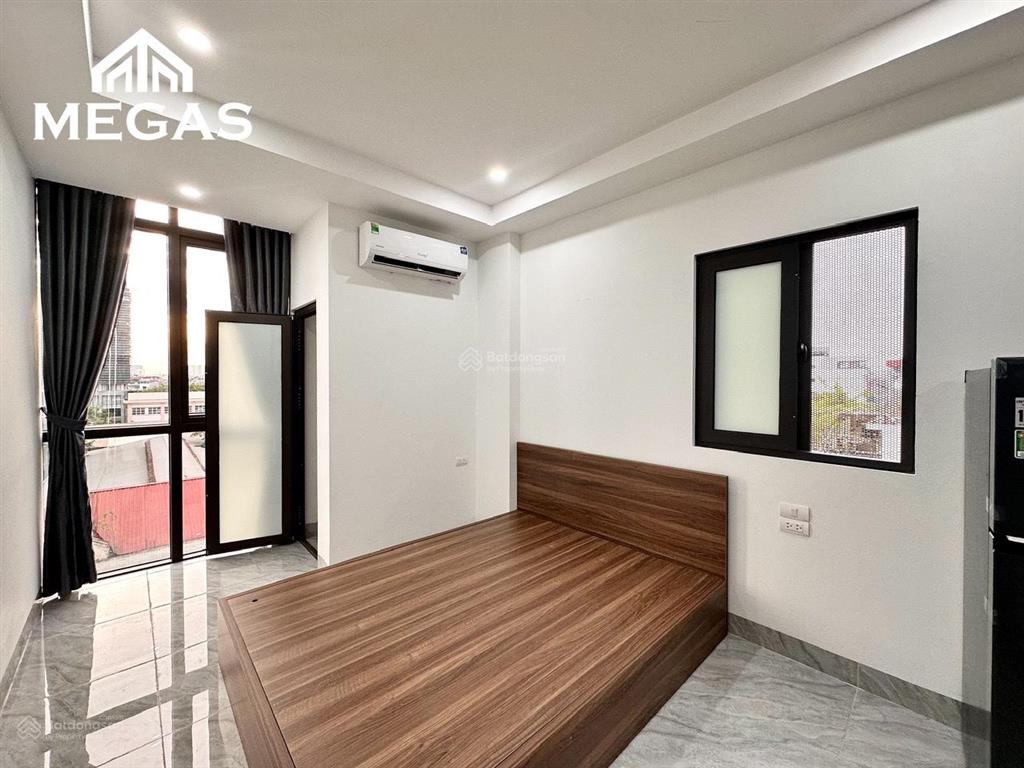 Studio ngay phú diễn mặt đường ô tô đỗ cửa, full nt, nhận pet, khách nước ngoài, xe điện, bảo vệ 24