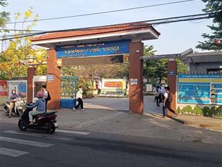Lô góc đối diện cổng trường cấp 2,gần biển