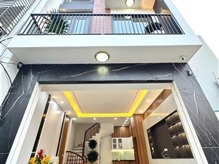 Ngộp bank. cần bán gấp nhà mt hàn thuyên. dt 115m2. 4 tầng. giá cắt lỗ 10.x tỷ