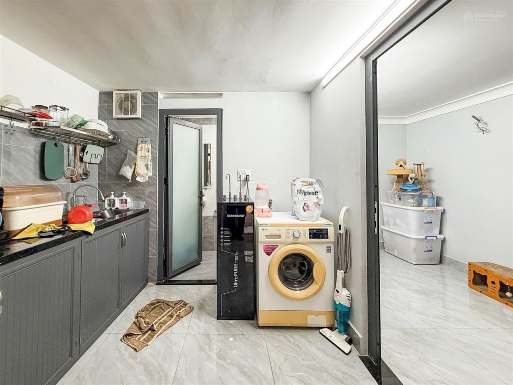 Ngon  gần đại học ngoại thương ~50m²  2 tầng giá đầu tư