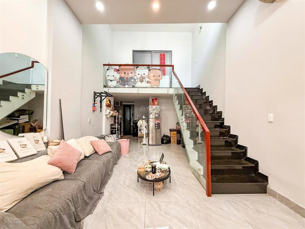 Ngon  gần đại học ngoại thương ~50m²  2 tầng giá đầu tư
