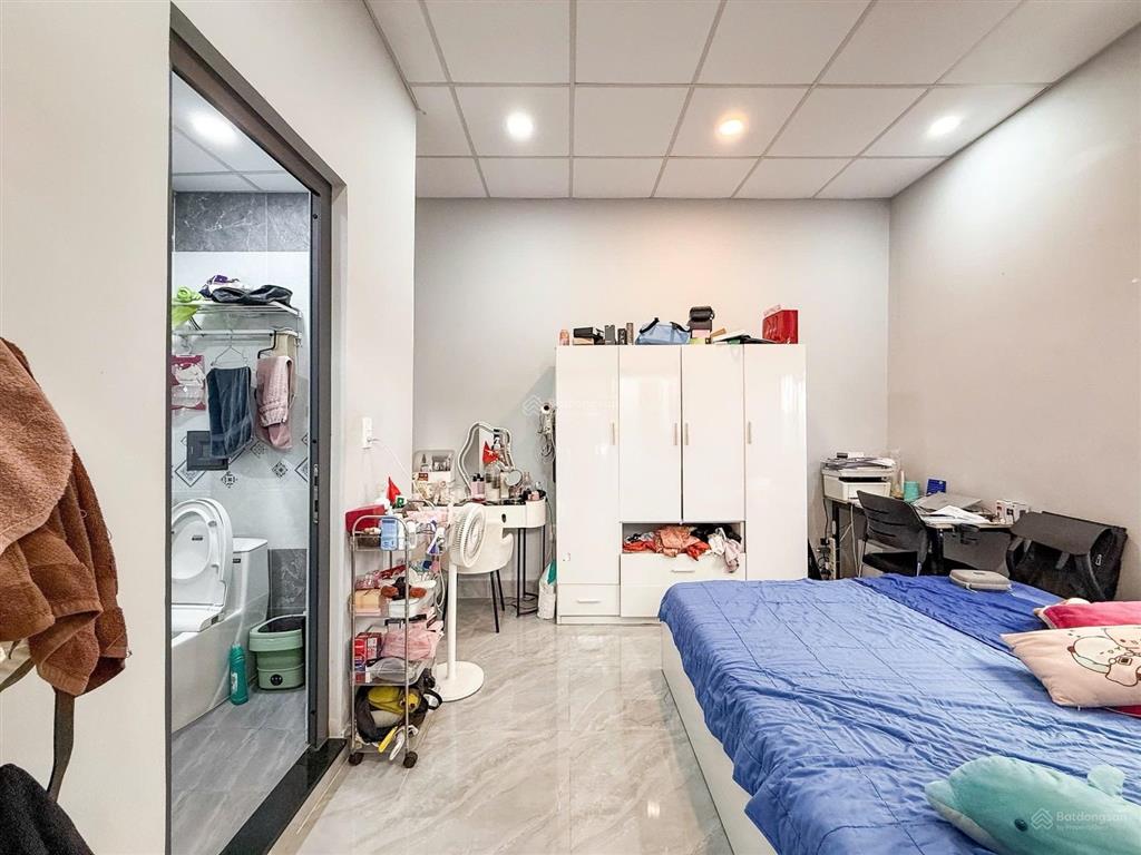 Ngon  gần đại học ngoại thương ~50m²  2 tầng giá đầu tư
