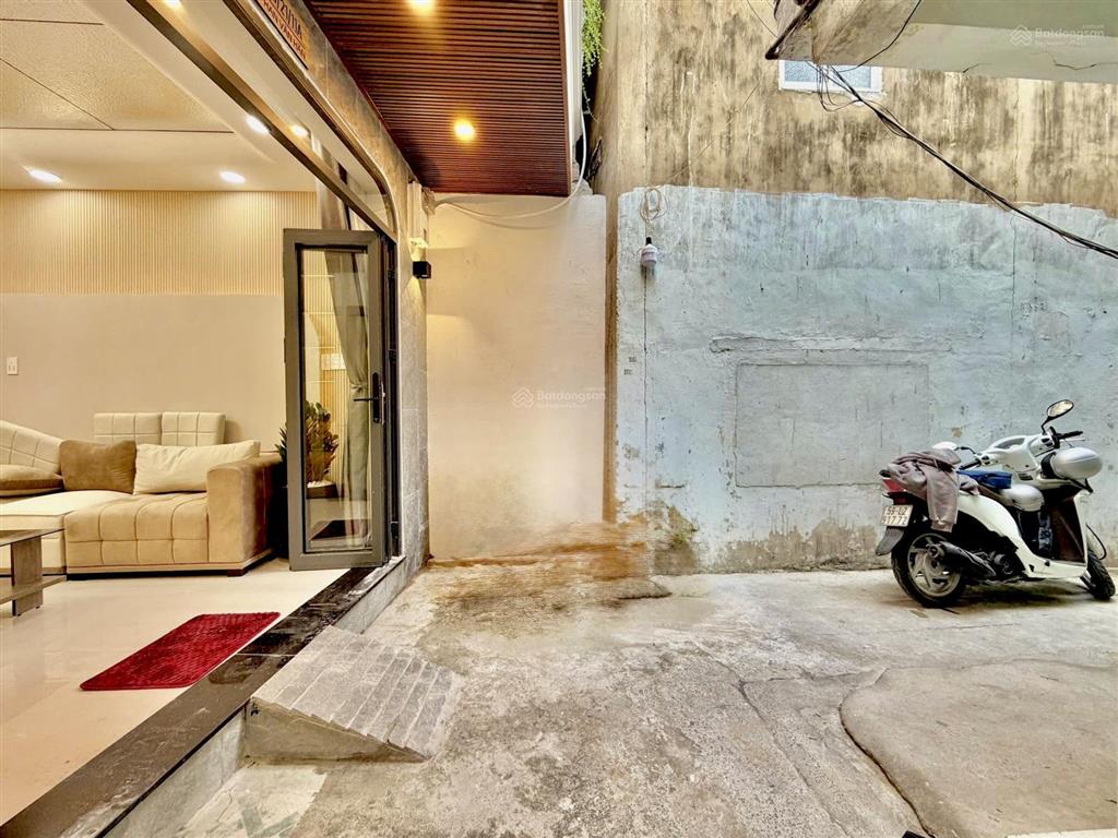 Sát cầu thị nghè  nhà đẹp 60m² nở hậu tài lộc, 4pn full nội thất. chỉ 6,55 tỷ