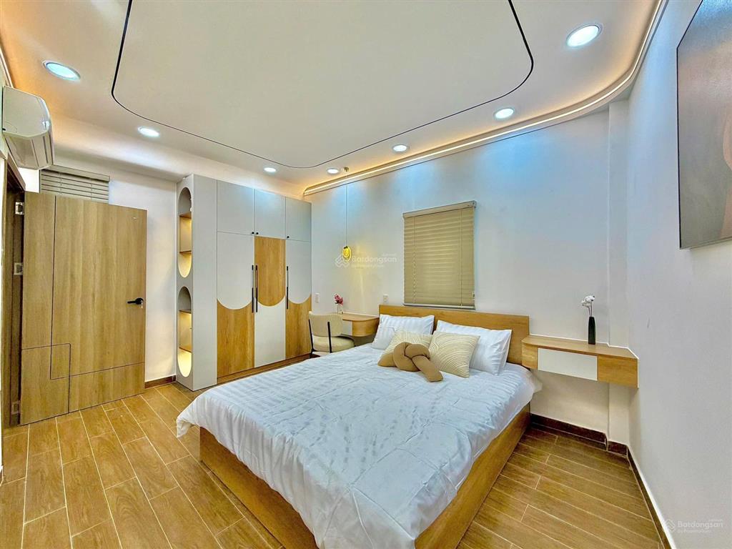 Sát cầu thị nghè  nhà đẹp 60m² nở hậu tài lộc, 4pn full nội thất. chỉ 6,55 tỷ