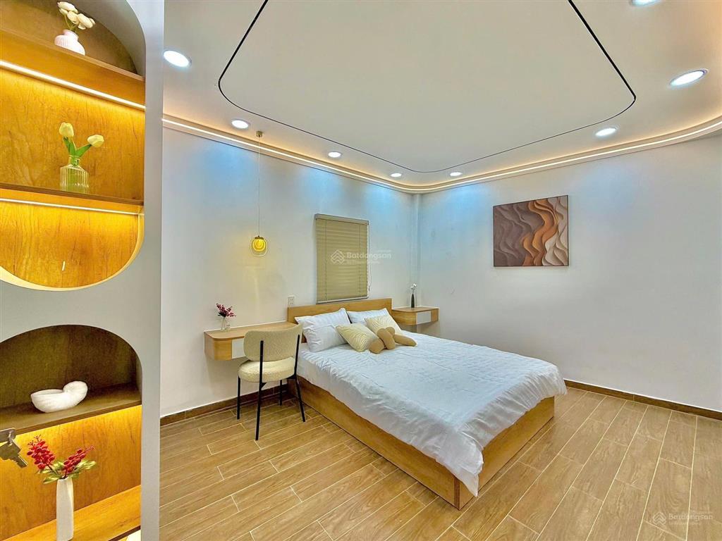 Sát cầu thị nghè  nhà đẹp 60m² nở hậu tài lộc, 4pn full nội thất. chỉ 6,55 tỷ