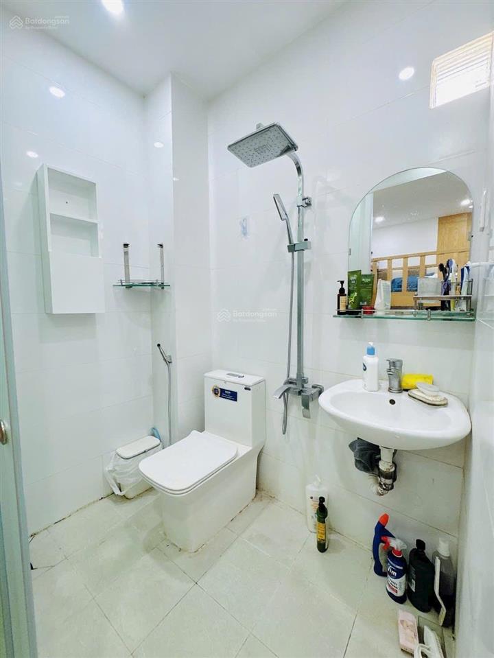 45m2  3 tầng  3pn  ngang lớn  chỉ 6tỷ5