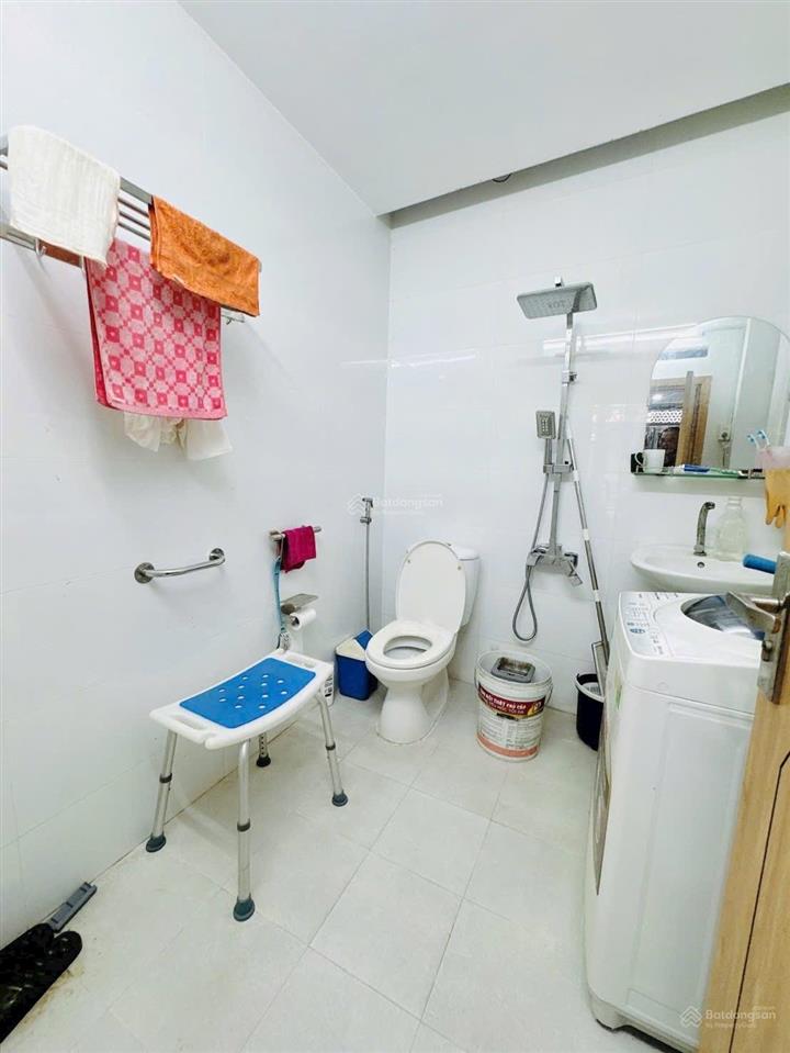 45m2  3 tầng  3pn  ngang lớn  chỉ 6tỷ5