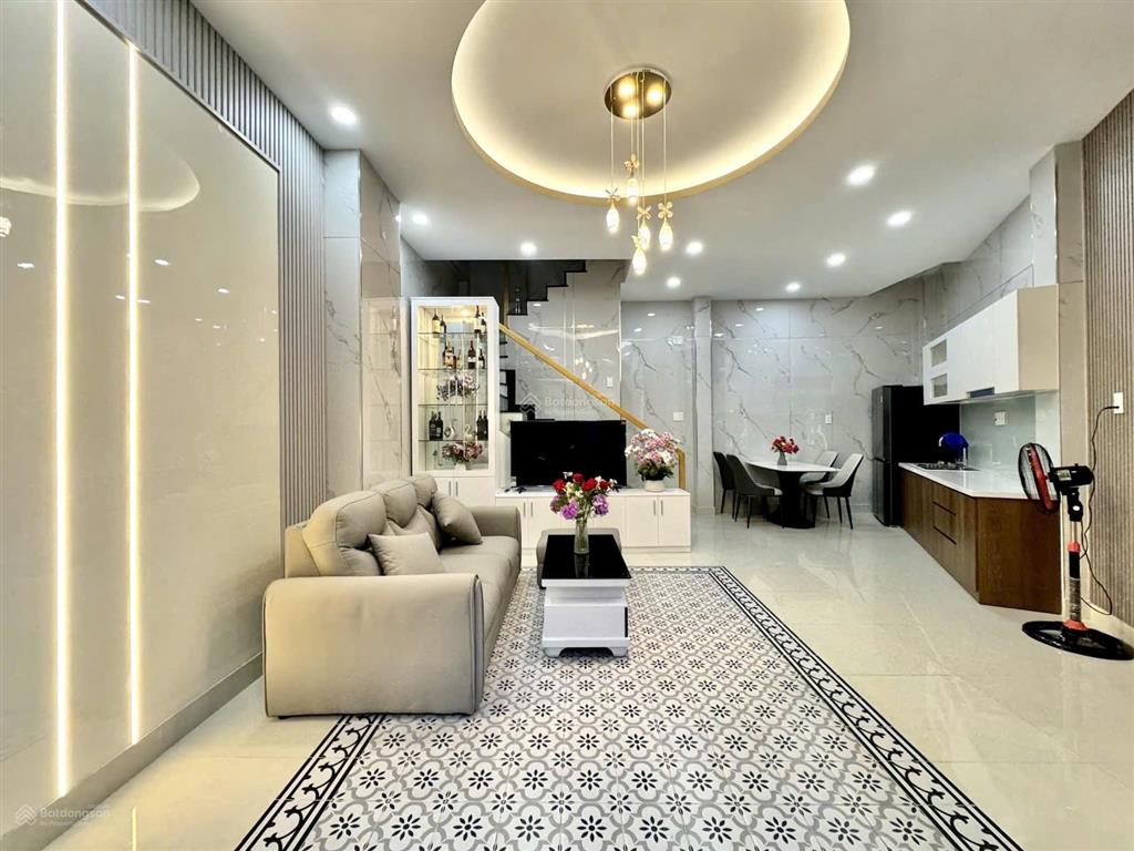Bán nhà hẻm xe hơi vào nhà  4 tầng  trung tâm bình thạnh  nở hậu 7m