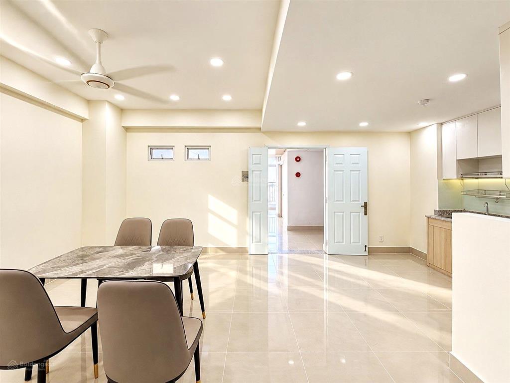 Chung cư sổ hồng  60m2  2pn  6 thang máy tiện ích đầy đủ