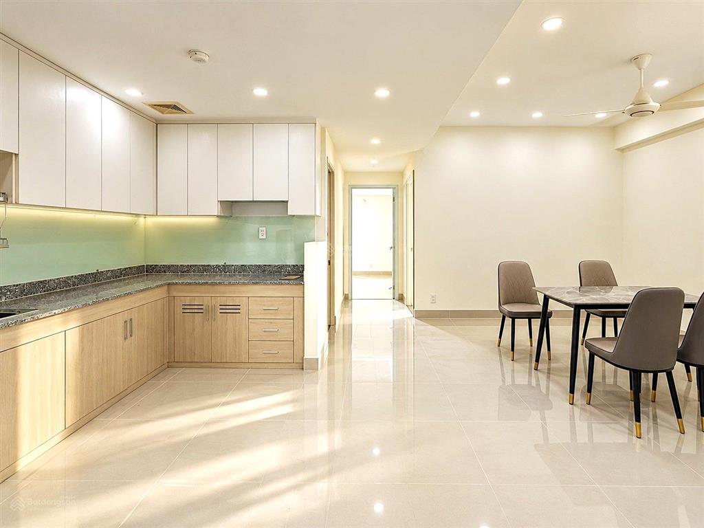 Chung cư sổ hồng  60m2  2pn  6 thang máy tiện ích đầy đủ