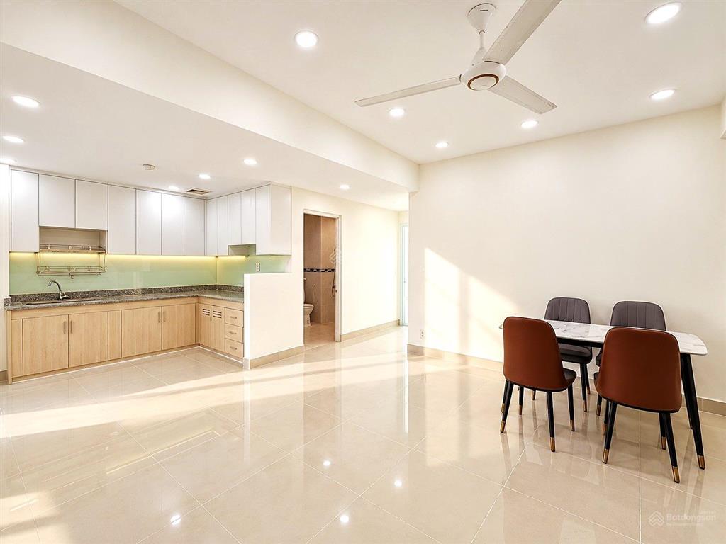 Chung cư sổ hồng  60m2  2pn  6 thang máy tiện ích đầy đủ