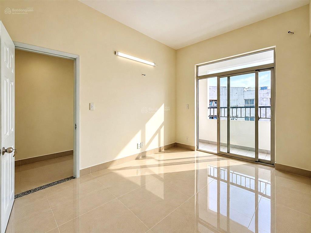Chung cư sổ hồng  60m2  2pn  6 thang máy tiện ích đầy đủ