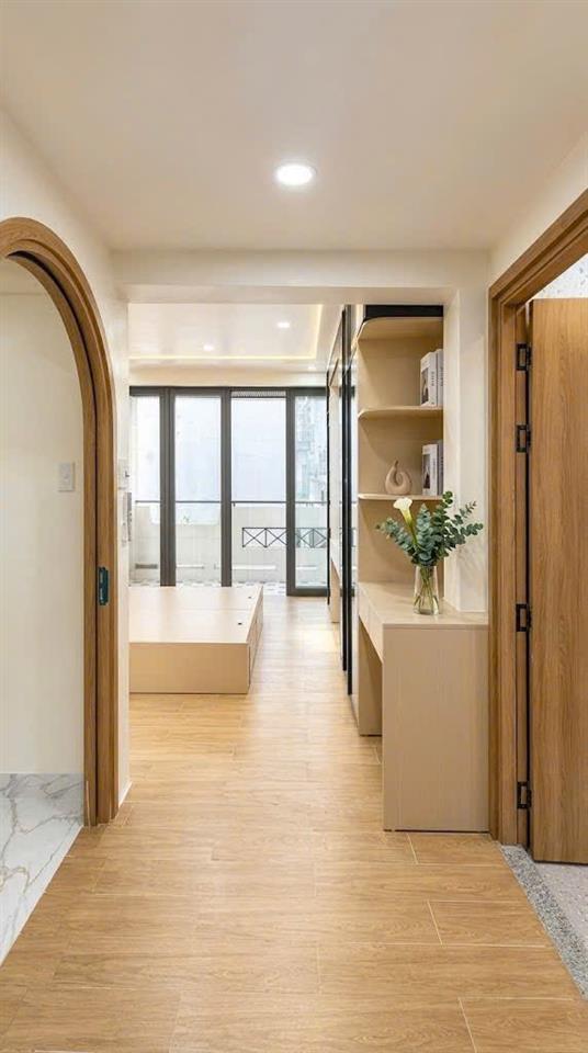 Nhà mới Lý Chính Thắng, QUẬN 3, ngay hẻm Ô tô, lô góc 3 tầng, 7.3 tỷ