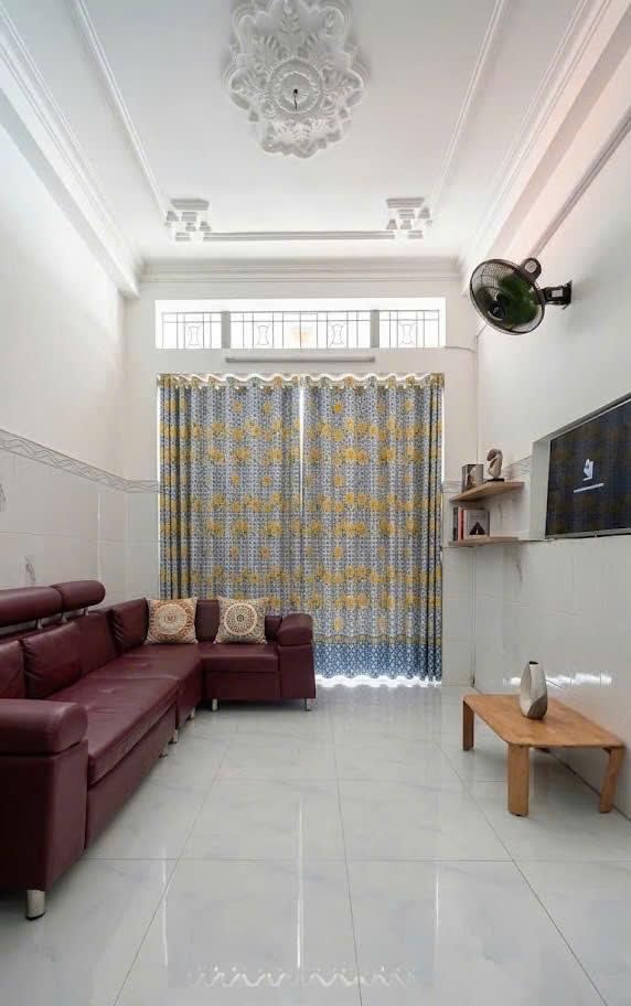 Bán nhà Cách Mạng Tháng Tám, QUẬN 3, 3 x 16.5 (49 m2), 9 tỷ