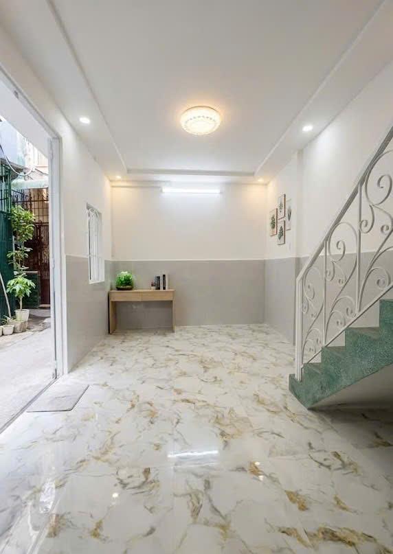 Bán nhà Phạm Văn Hai, QUẬN TÂN BÌNH, 3 x 7 (20 m2), 2 tầng, 3.3 tỷ