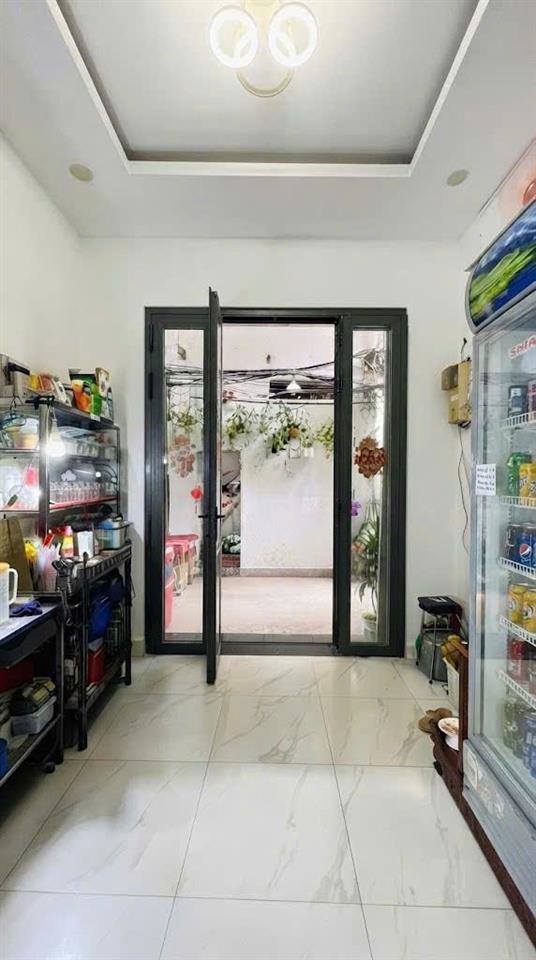 Nhà Võ Văn Tần, QUẬN 3, DT 3.3 x 6.5 m, 3 tầng, giá 5.9 tỷ