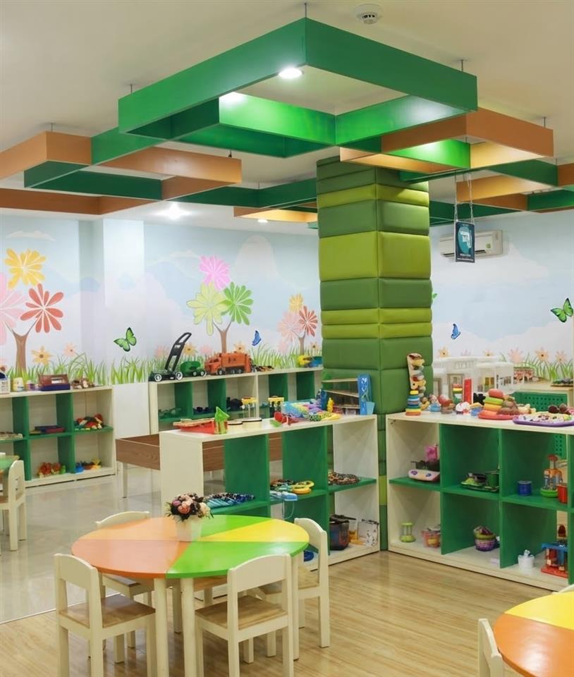 Mặt tiền Cộng Hòa - QUẬN TÂN BÌNH - 865 m2 - 3 Tầng - 210 tỷ