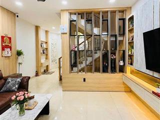 Bán nhà hẻm Ô tô Nguyễn Đình Chiểu, QUẬN 3, 4.5 x 14m, 15.5 tỷ